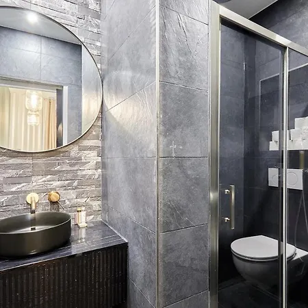 Montmartre By Prestige * Paris